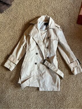 Banana Republic Trenchcoat